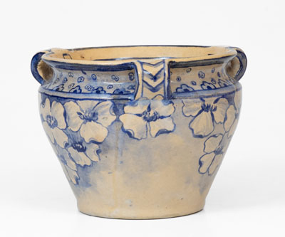 Scarce Susan Frackelton (Milwaukee, Wisconsin, 1903) Stoneware Vase