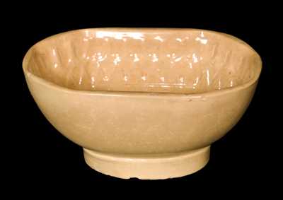 Yellowware Hen and Chicks Mold