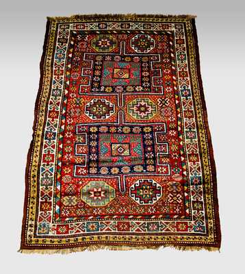 Outstanding Oriental Rug