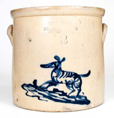 Exceptional NEW YORK STONEWARE CO. / FORT EDWARD, NY Dog Crock