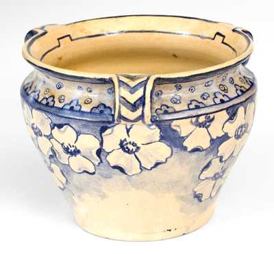 Rare Susan Frackelton (Milwaukee, Wisconsin, 1903) Stoneware Vase