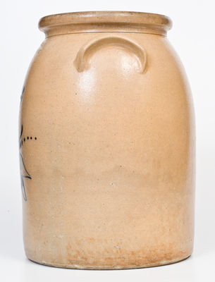 4 Gal. E. & L. P. NORTON / BENNINGTON, VT Stoneware Jar with Bold Bird Decoration