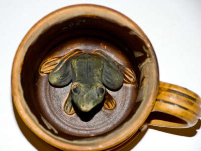 Rare Anna Pottery Stoneware Frog Mug Marked ANNA, ILL and Inscribed "Chicago Swell / 1876"