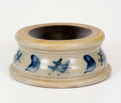 Cobalt-Decorated Stoneware Spittoon, Northeastern U.S. origin, mid 19th century