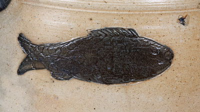 Outstanding BOSTON Stoneware Jar w/ Impressed Fish Decoration, late 18th century
