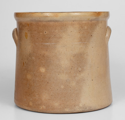 BRADY & RYAN / ELLENVILLE, N.Y. Stoneware Bird Crock