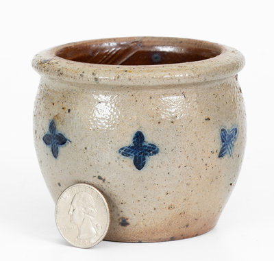 Rare "EW" Ohio River Valley Stoneware Jar, possibly Ezekiel Wood, Maysville, Kentucky