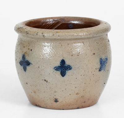 Rare "EW" Ohio River Valley Stoneware Jar, possibly Ezekiel Wood, Maysville, Kentucky