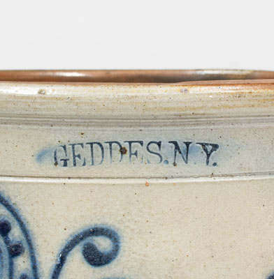 Fine GEDDES, N.Y. (W.H. Farrar) Stoneware Jar w/ Bold Hearts Decoration
