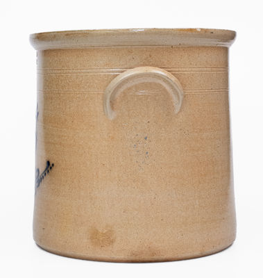 5 Gal. E. & L. P. NORTON / BENNINGTON, VT Stoneware Bird Crock