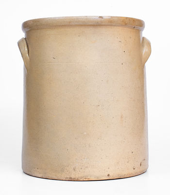 Exceptional WHITES UTICA 4 Gal. Stoneware Crock w/ Bold Standing Lion Decoration