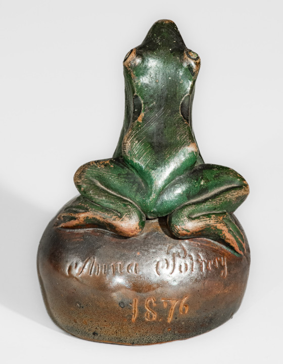 Fine Anna Pottery / 1876 Stoneware Frog Inkwell