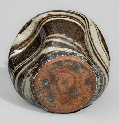 E.W. REINHARDT'S POTTERY / VALE, NC Stoneware Bottle w/ Swirl Pattern, c1940